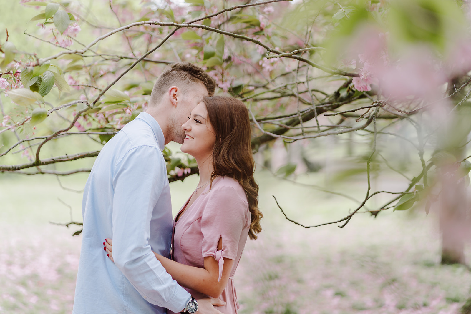 London Greenwich park pink cherry blossom engagement couples shoot London Greenwich park pink cherry blossom engagement couples shoot
