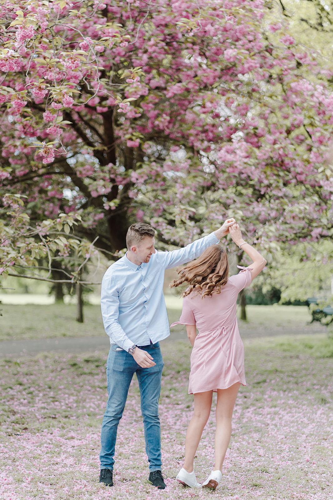 London Greenwich park pink cherry blossom engagement couples shoot London Greenwich park pink cherry blossom engagement couples shoot