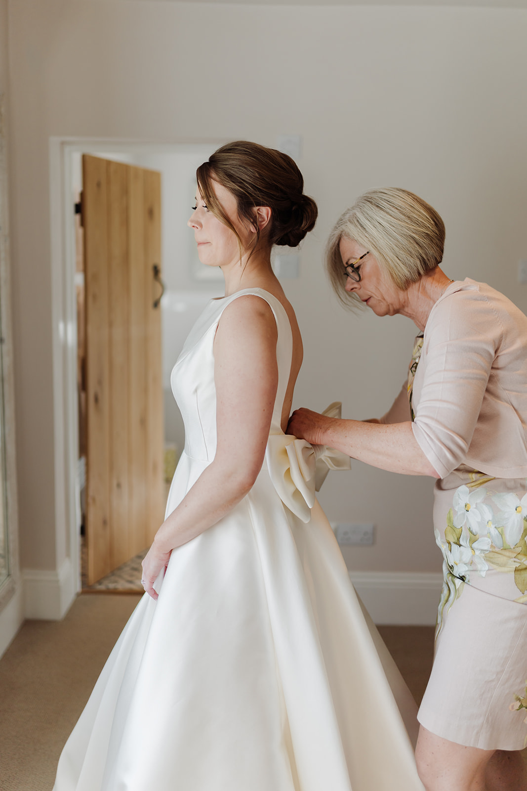 Green Minimal Spring Wedding At Primrose Hill Farm Green Minimal Spring Wedding At Primrose Hill Farm