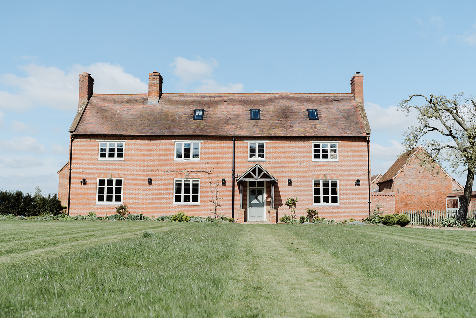 Green Minimal Spring Wedding At Primrose Hill Farm Green Minimal Spring Wedding At Primrose Hill Farm
