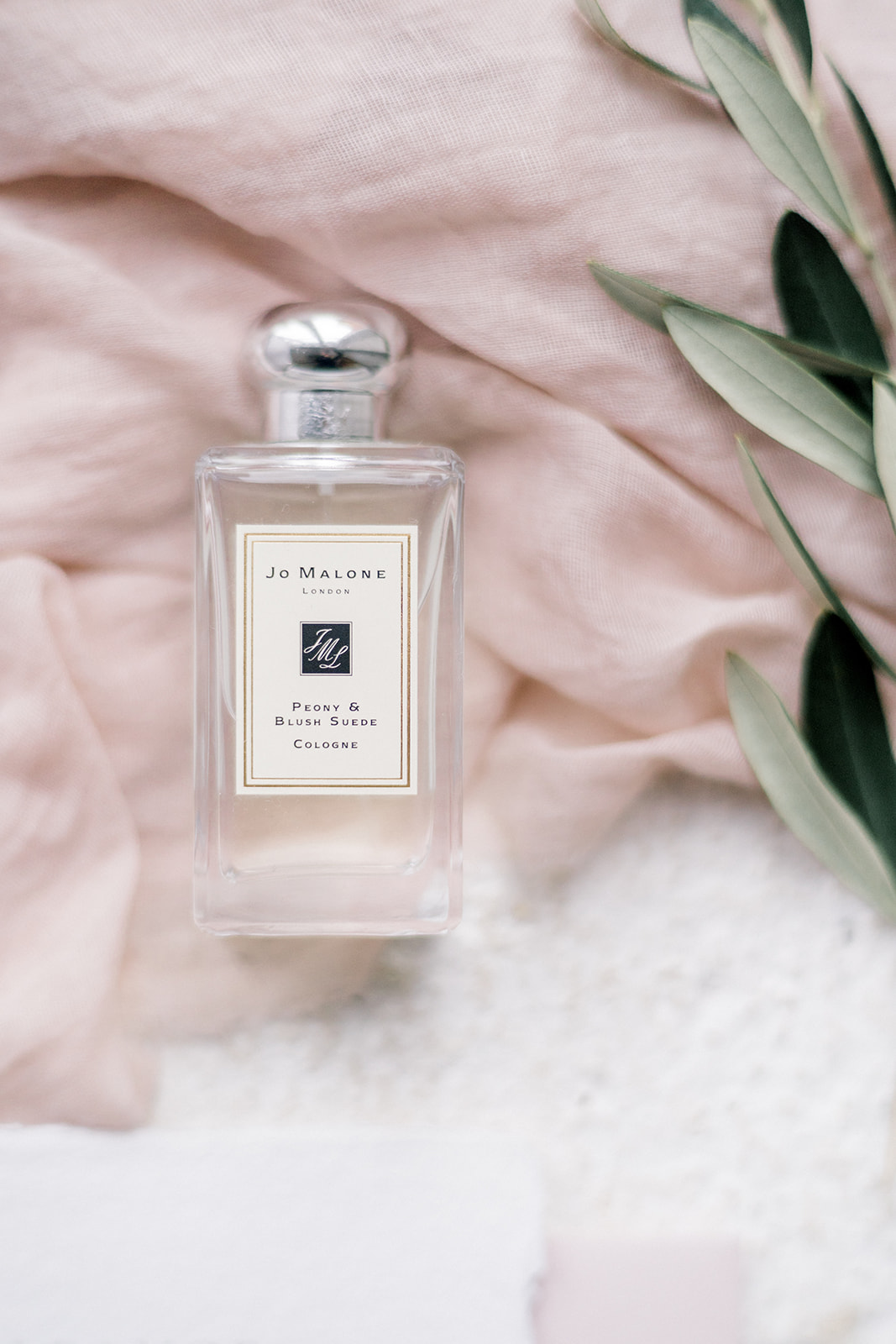 Blossoming Beauty Fine Art Bridal Shoot Barton Court Blossoming Beauty Fine Art Bridal Shoot Barton Court