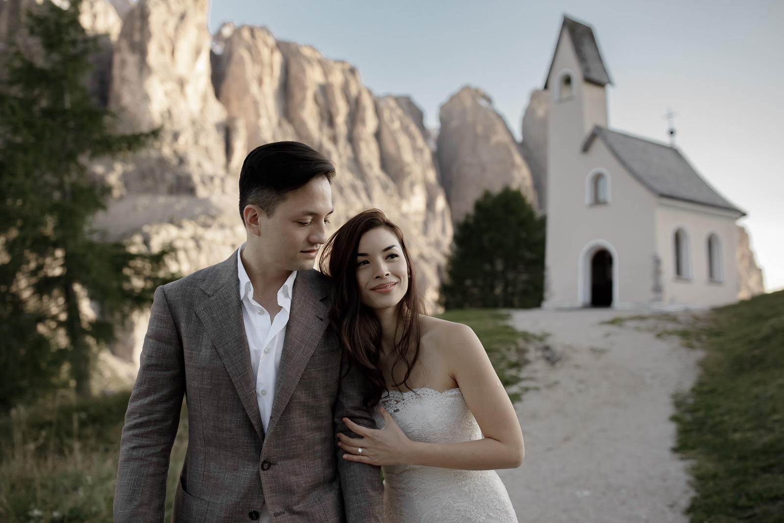 elopement in the dolomites _ Escape to Italy