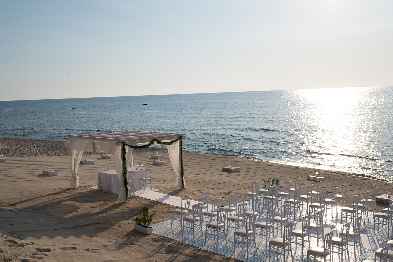 wedding on the beach in Italy