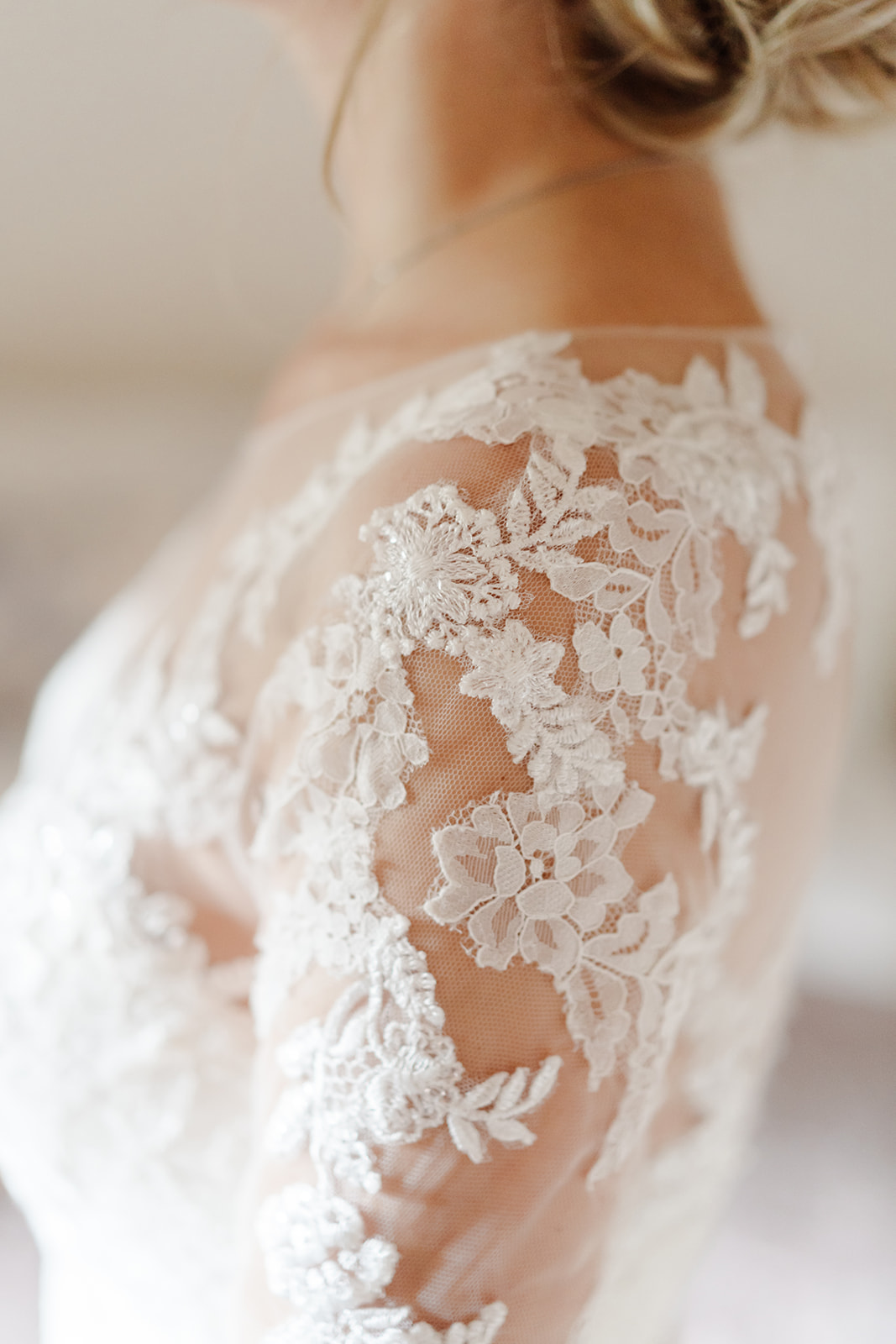 Sunny October Autumn Wedding at Primrose Hill Farm by Chloe Ely Photography