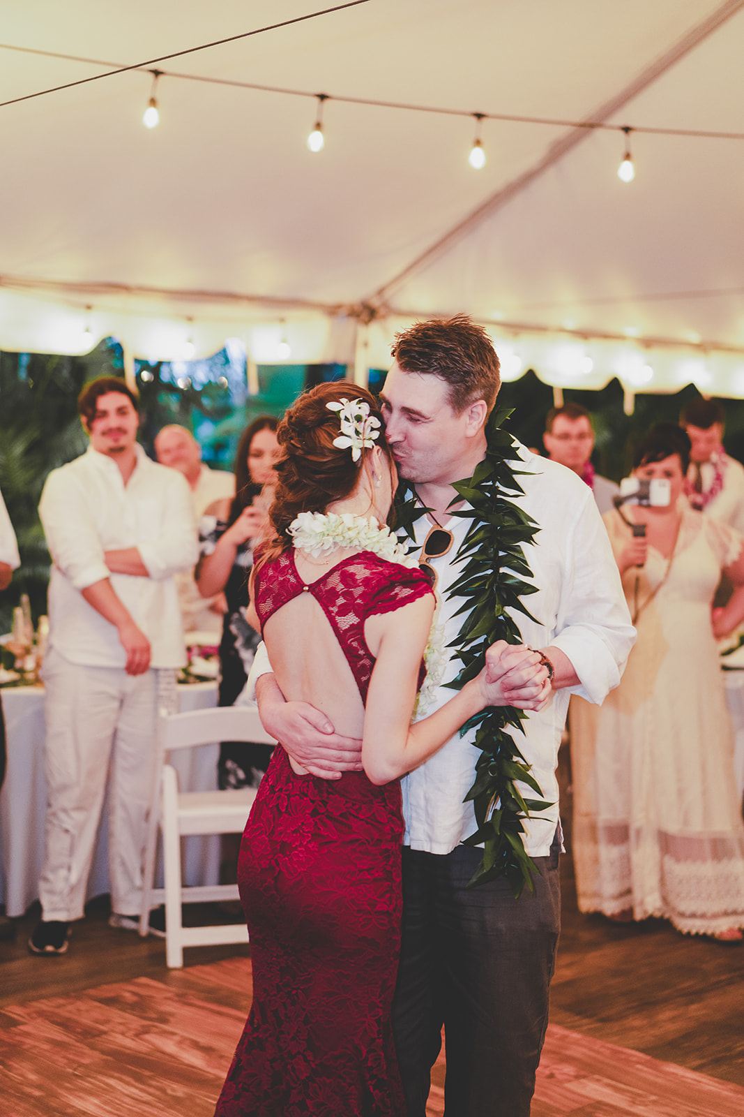 Backyard Hawai’i Wedding ackyard Hawai’i Wedding at Hale Koa State on Oahu