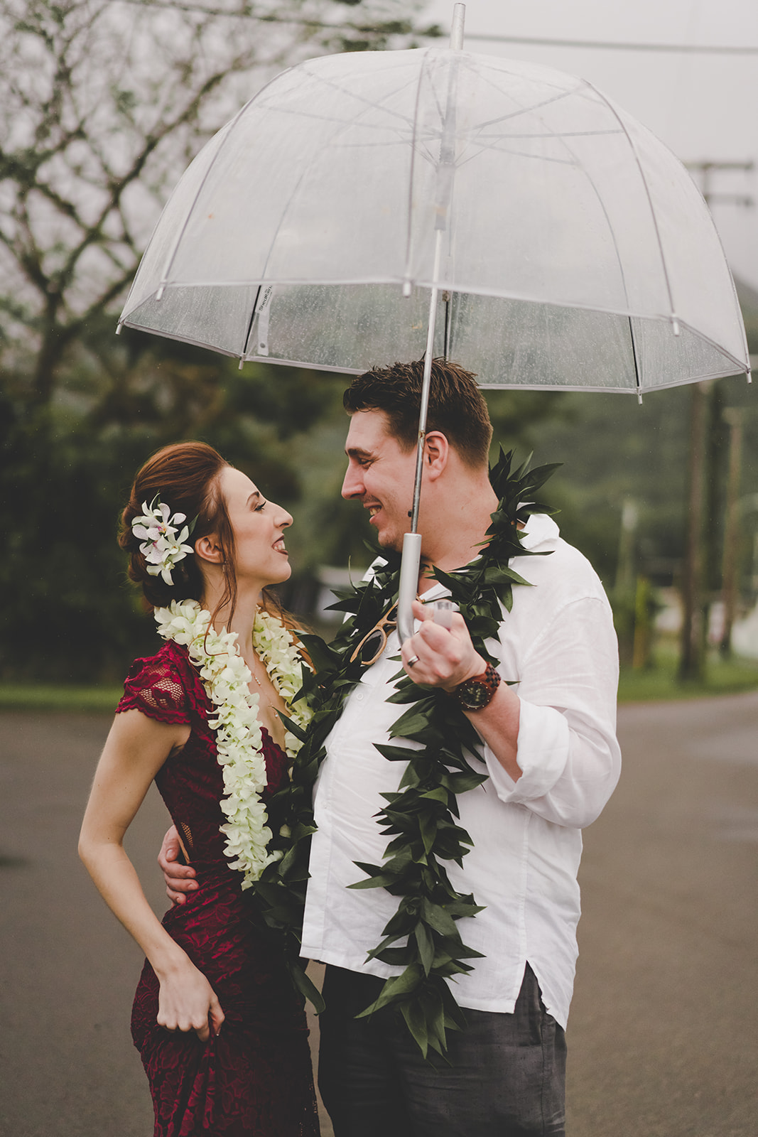 Backyard Hawai’i Wedding ackyard Hawai’i Wedding at Hale Koa State on Oahu