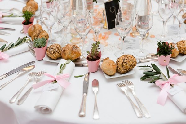 mariage thématique rose et blanc