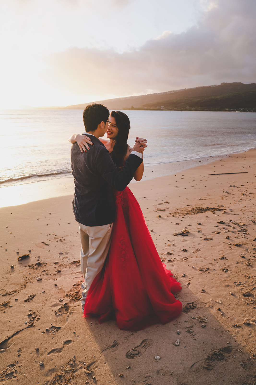 Backyard Honolulu Elopement Backyard Honolulu Elopement