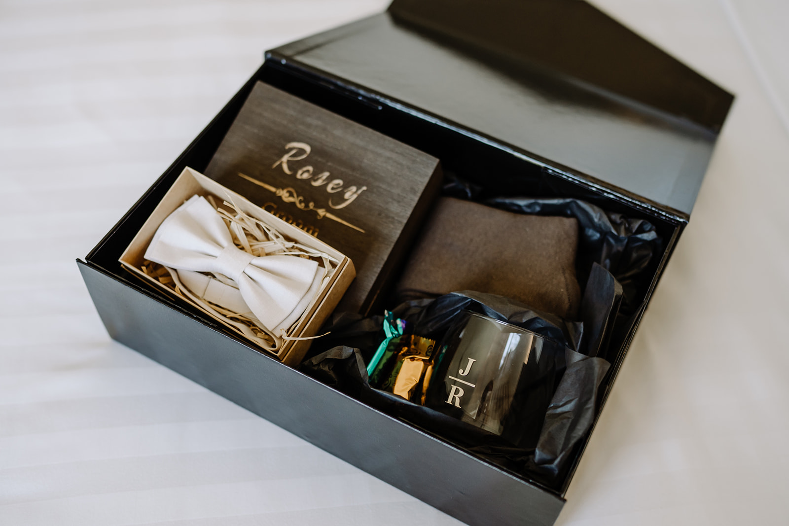 perth wedding photographer groom prep details for sandalford wedding
