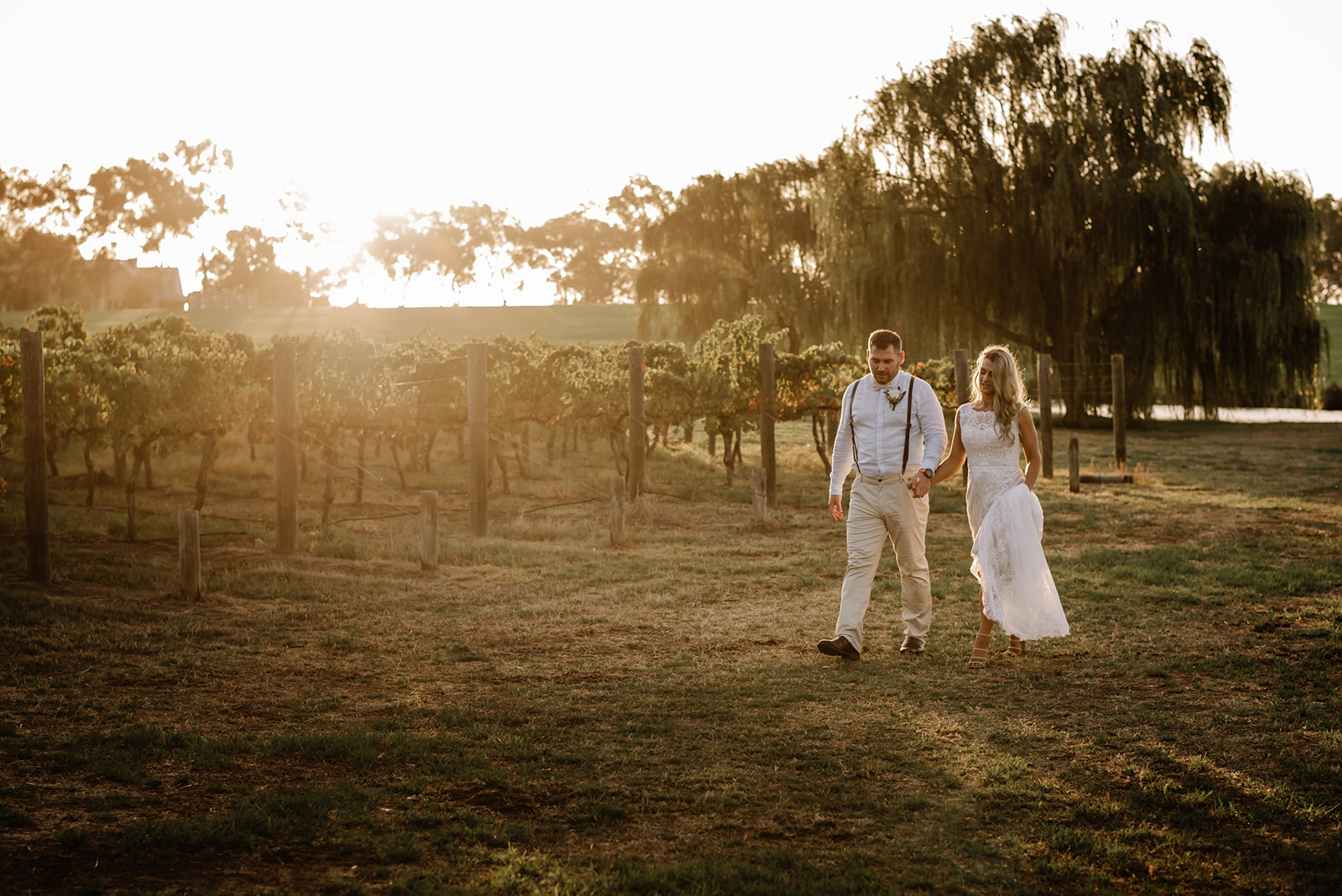 wedding photographer perth sandalford swan valley wedding bride and groom