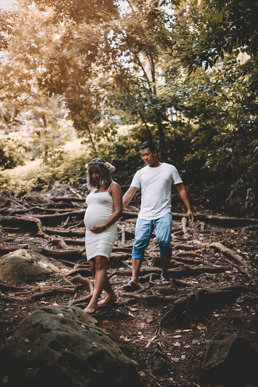 Babymoon photos in Hawaii Forest maternity photoshoot on Oahu