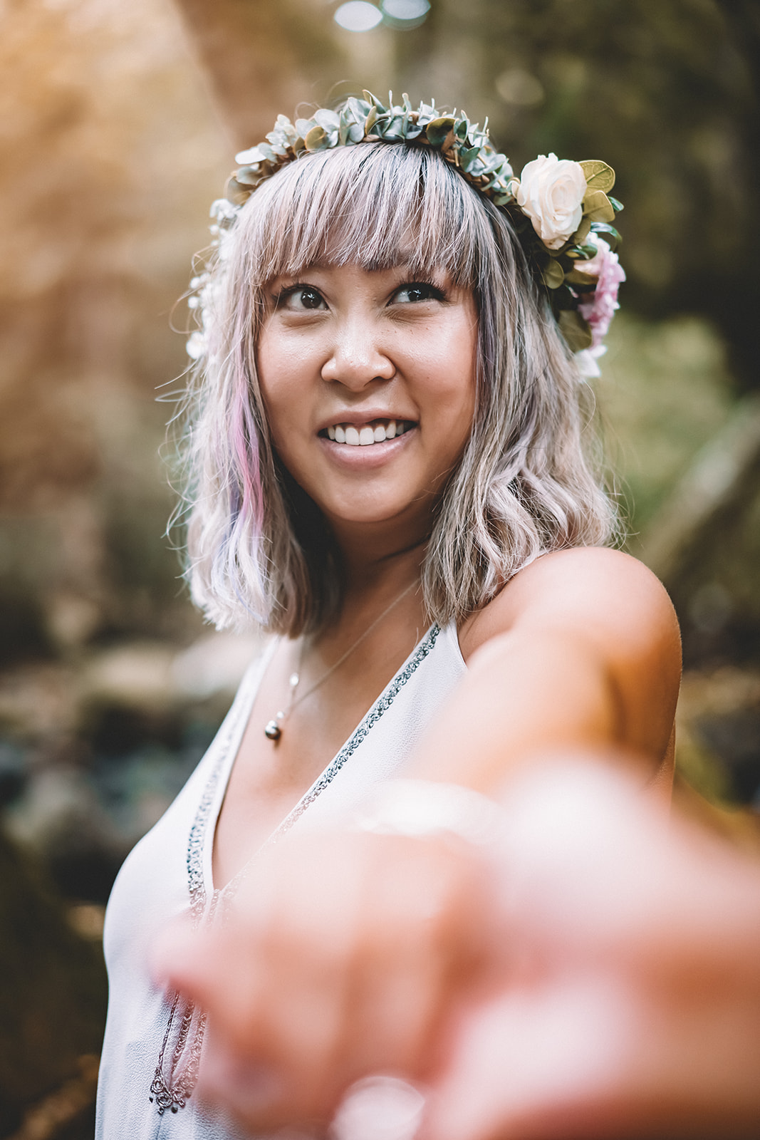 Babymoon photos in Hawaii Forest maternity photoshoot on Oahu