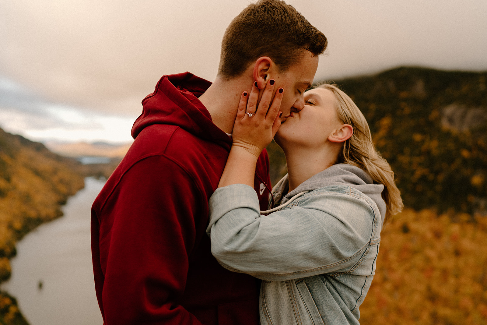 Grand Rapids Wedding Photographer Indian Head Proposal