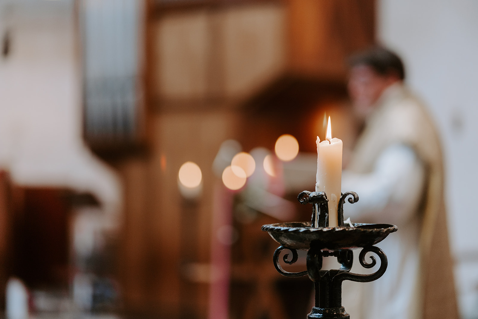 Oxford University Wedding Bodleian Library Boho City Elopement by Chloe Ely Photography