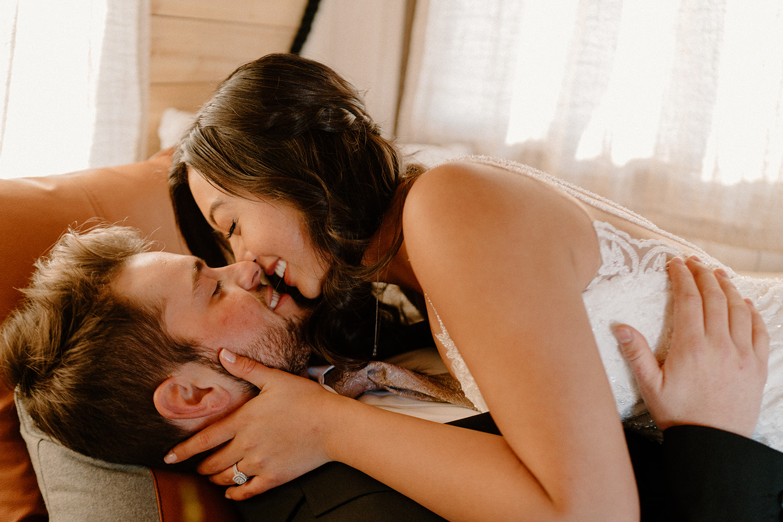 Michigan Elopement Photographer