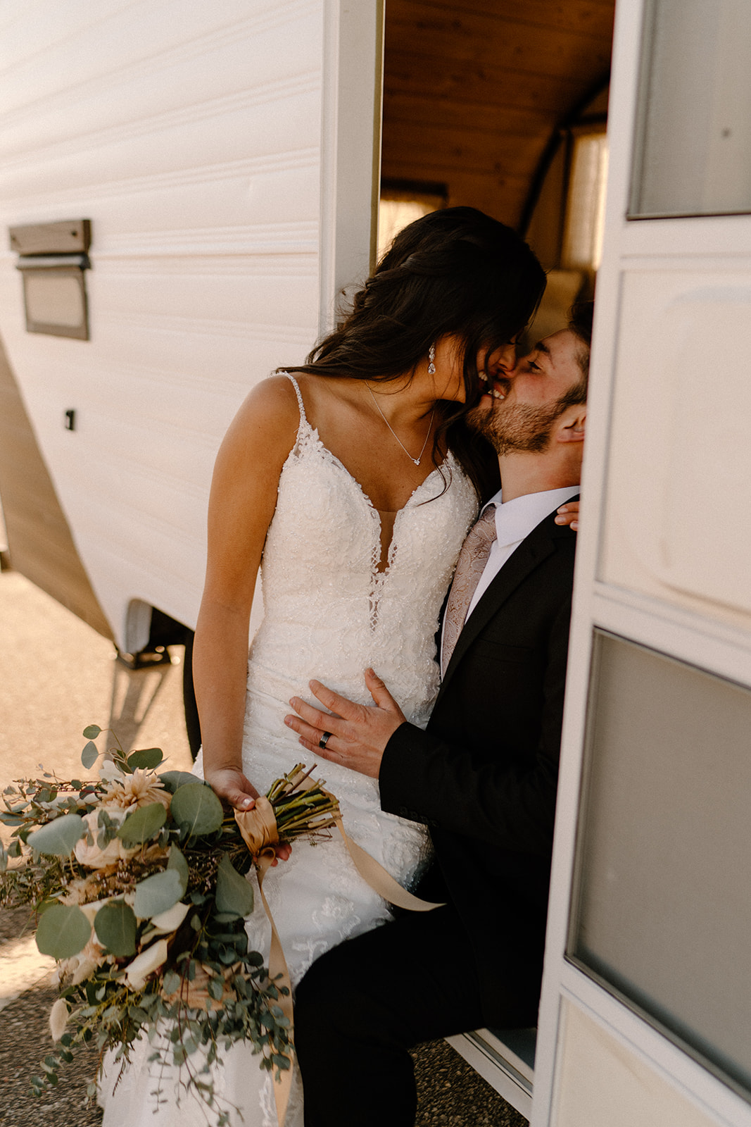 Michigan Elopement Photographer
